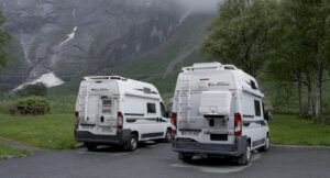 Read more about the article How to Travel Cheaply
